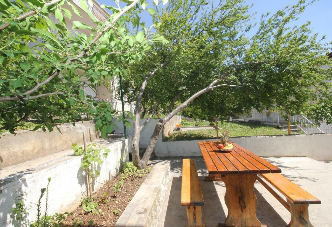 Bilin San Apartman Baška Voda Kültér fotó